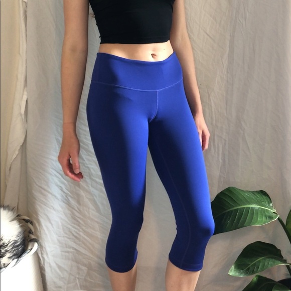 ❤️SOLD❤️ Reversible Lululemon Cropped Wunder Under - Picture 5 of 10